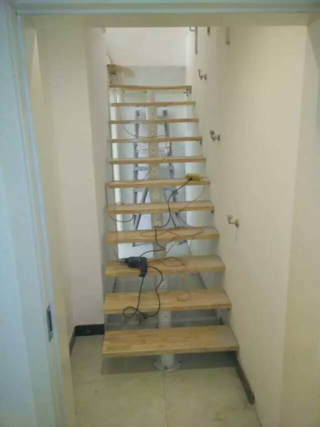 ľ